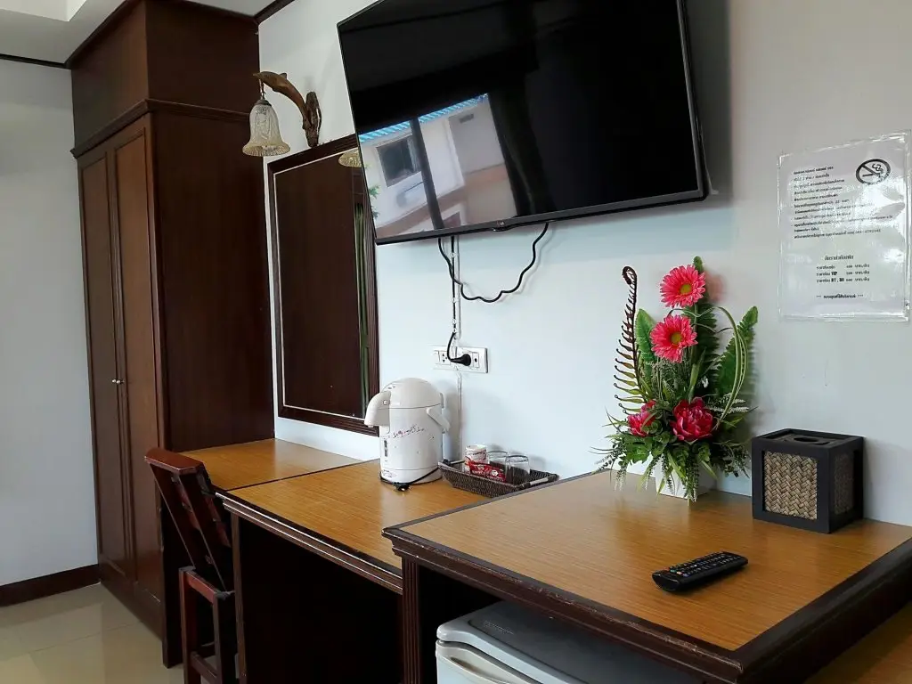 Кхлонг-Янг: Fahproundfon Hotel