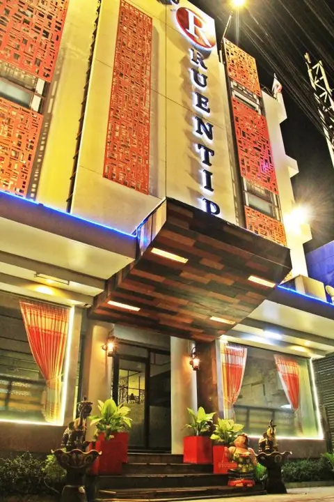 Ruenthip hotel — фото 1