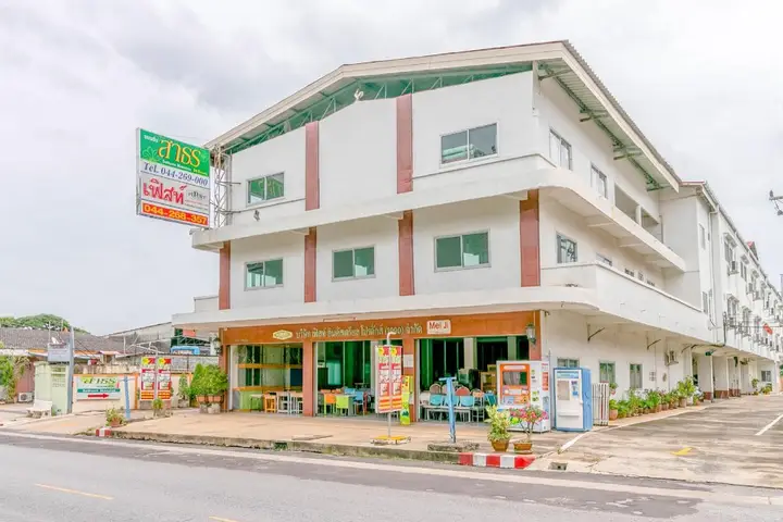 Кхлонг-Янг: OYO 1161 Sathorn Mansion