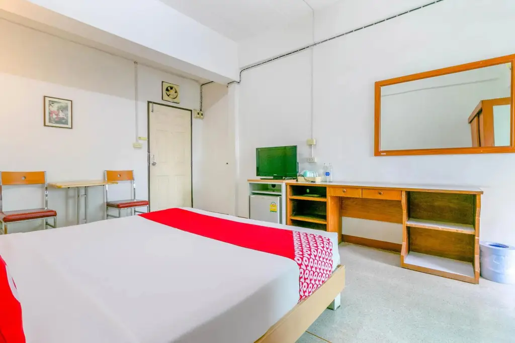 Кхлонг-Янг: OYO 1161 Sathorn Mansion