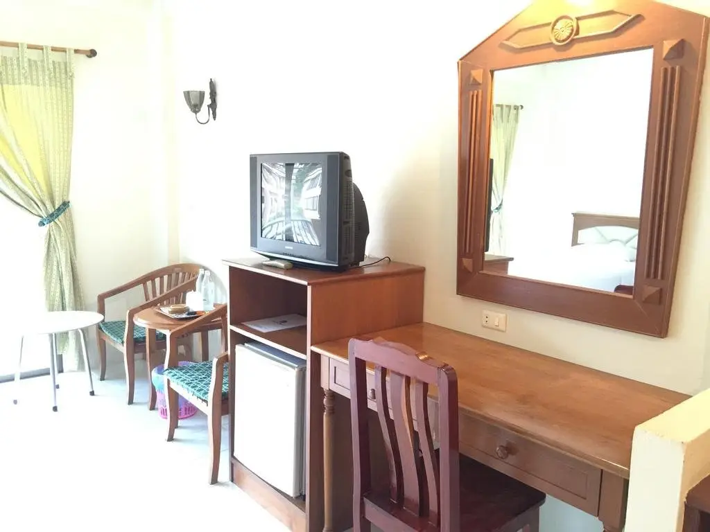 Муанг: Kata Sun Beach Hotel