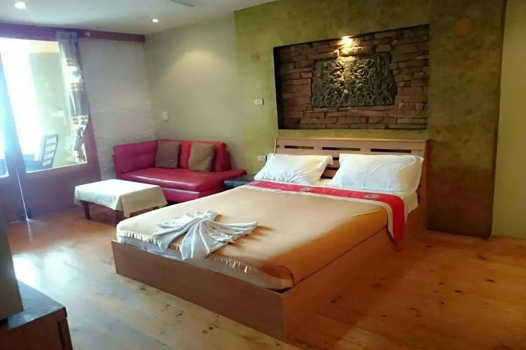 Паттайя: Beachspot Hostel & Restaurant - Adults Only