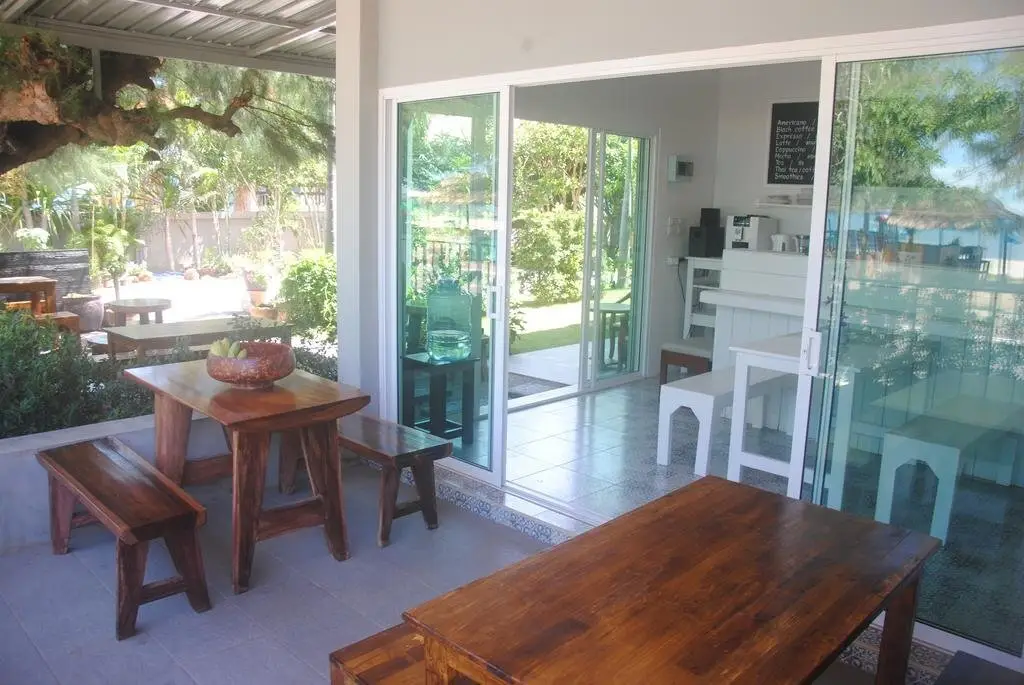 Сам-Рои-Йот: Baan Aroka Beach Front