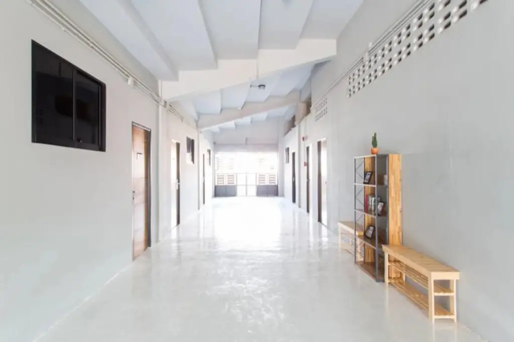 Краби: Holiday Station Hostel