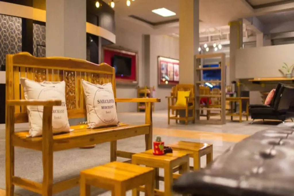 Краби: Holiday Station Hostel