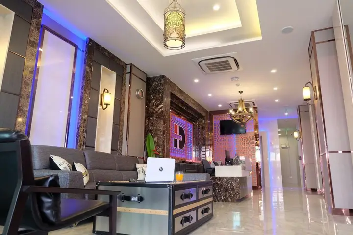 Кату: Hotel DSure Patong