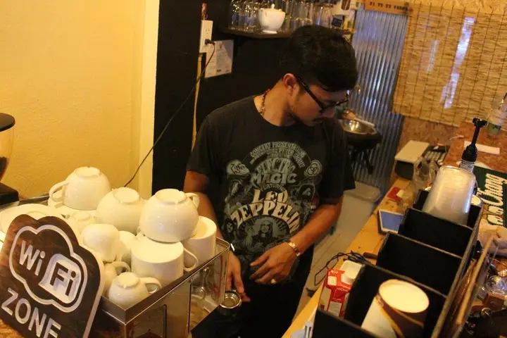 Краби: Follow Your Heart Hostel & Cafe