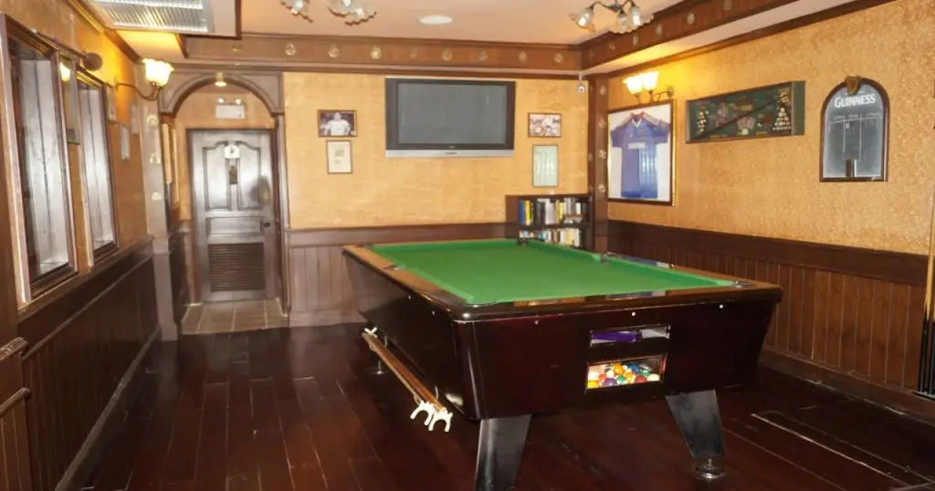 Паттайя: Queen Victoria Inn.