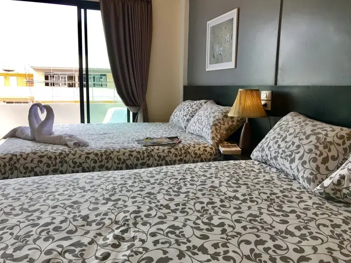 Чаам: The Beach Cha Am Residence