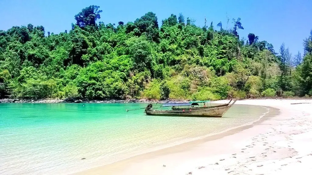 Капоэ: Sangthong Andaman Resort