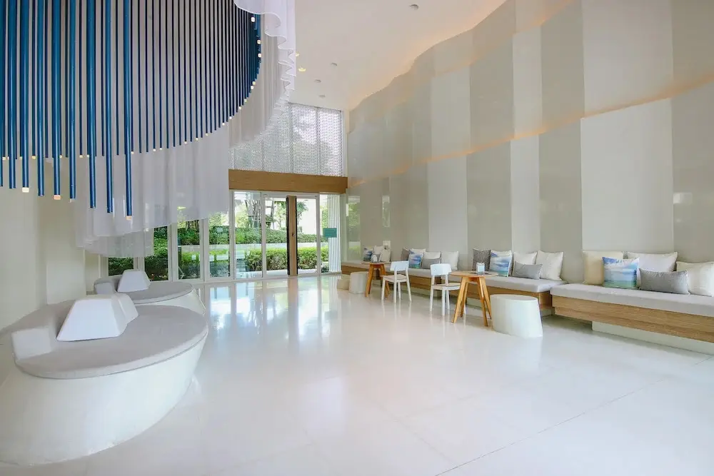 Hua Hin Luxury Beachfront Condo By Mon — фото 1