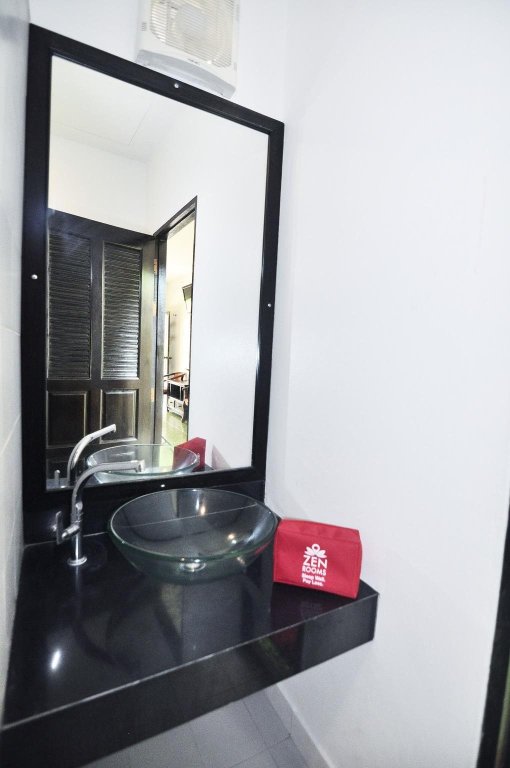 Паттайя: ZEN Rooms Jomtien Khao Noi