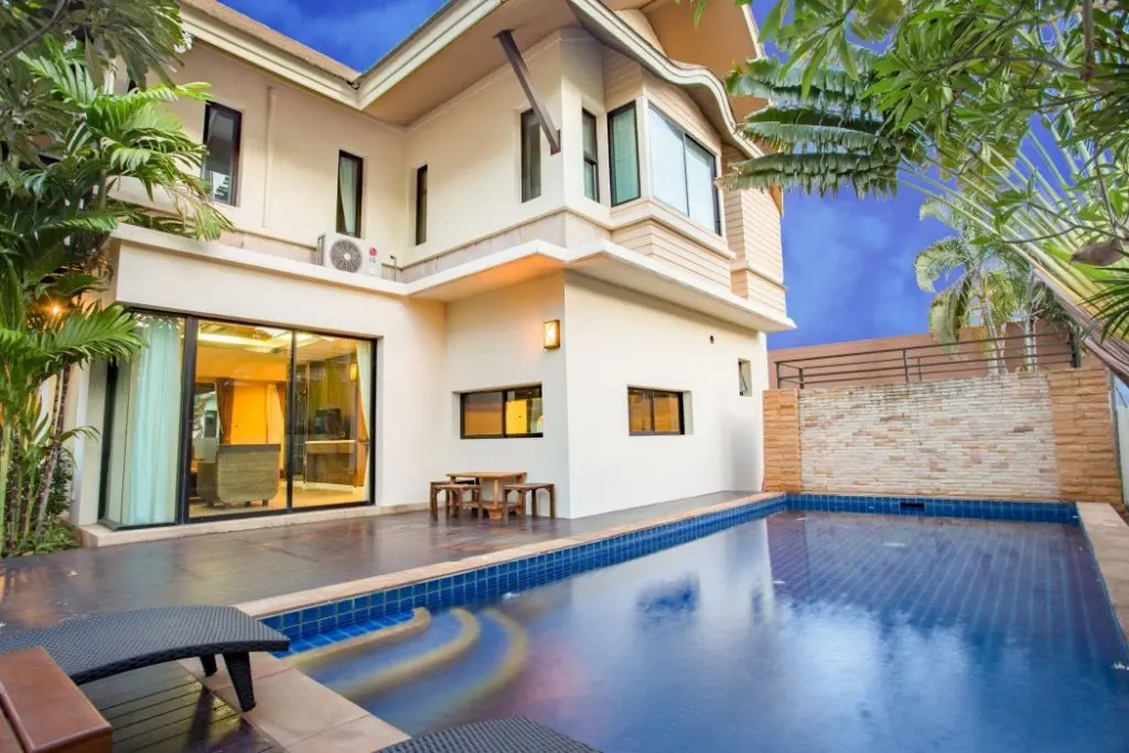 Паттайя: Dancenter Luxury Underwater World Pattaya
