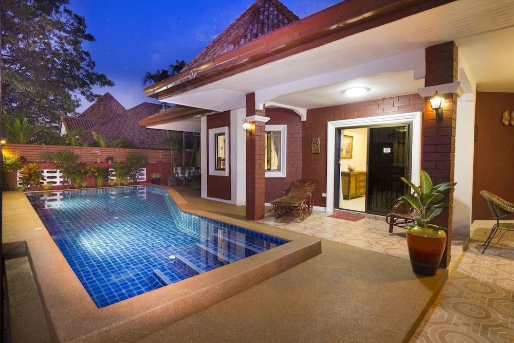 Villa Sabai, 5 minutes from City and Beach — фото 1