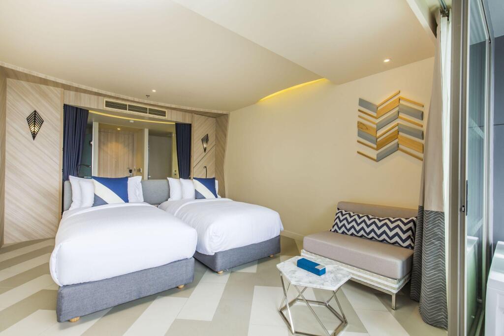 Муанг: The SIS Kata Resort — Adult Only