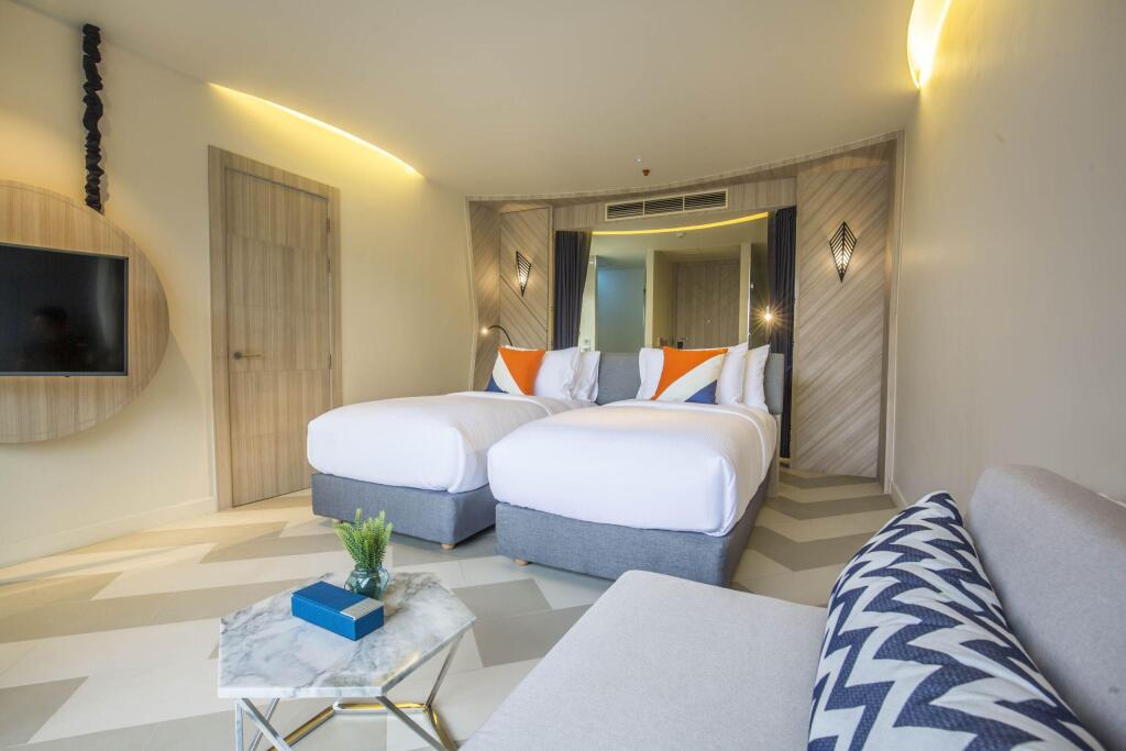 Муанг: The SIS Kata Resort — Adult Only