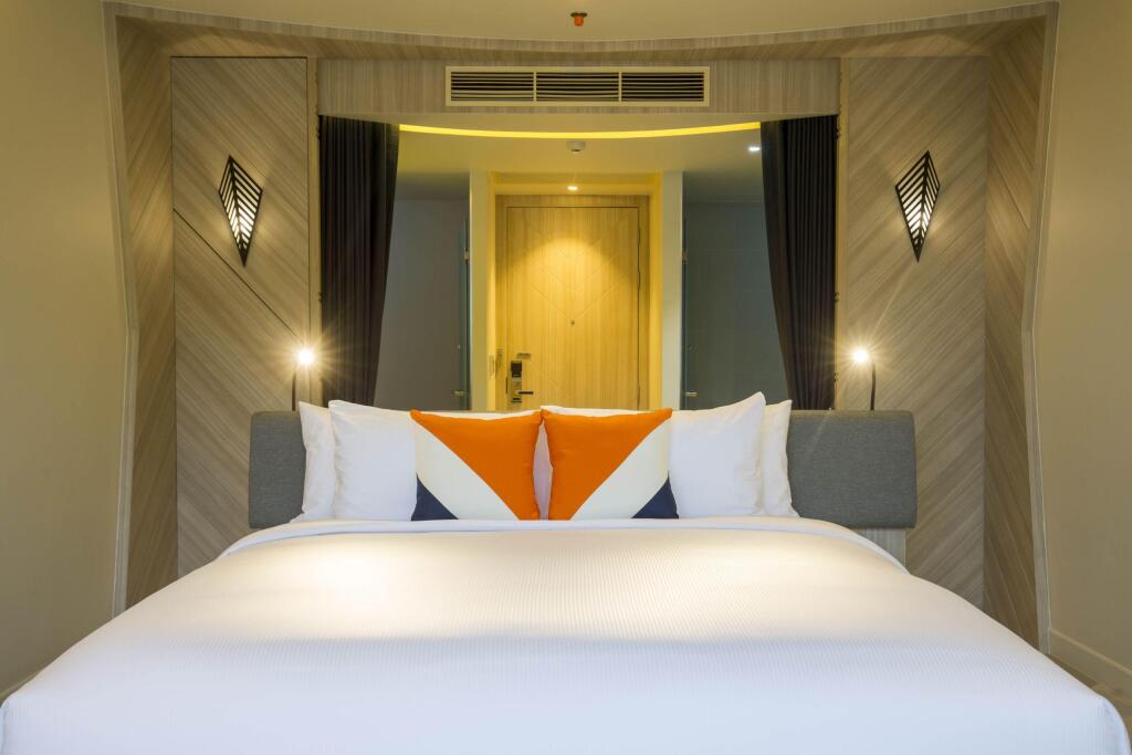 Муанг: The SIS Kata Resort — Adult Only