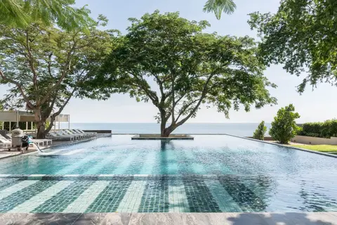 Апартаменты Baan San Kraam Condo By Favstay — фото 1