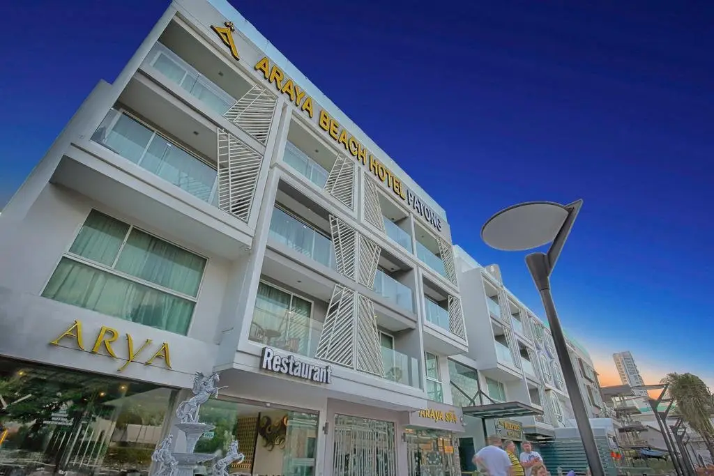 Кату: Отель Clarion Patong Beach