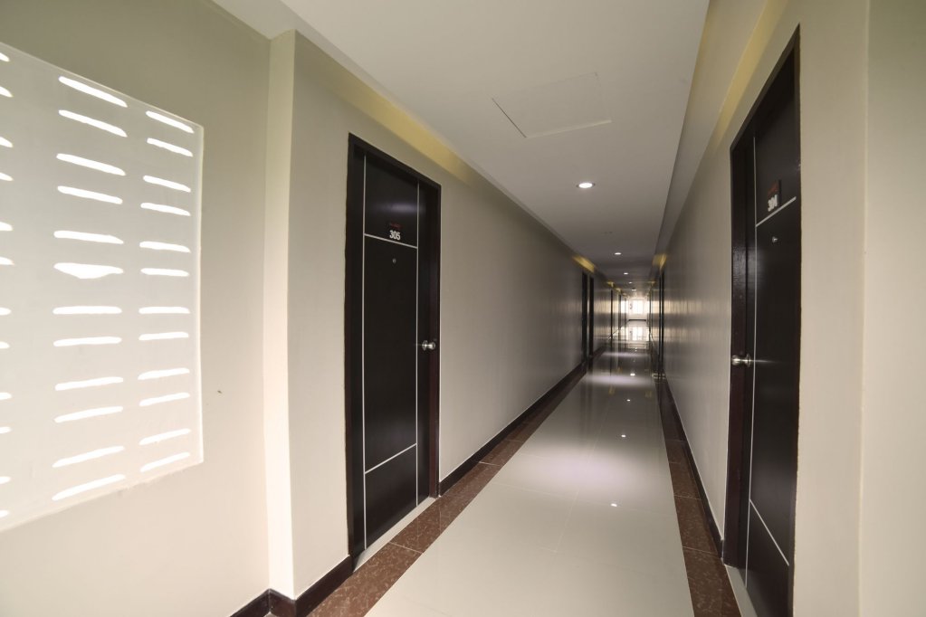 Бангкок: Gold Airport Suites