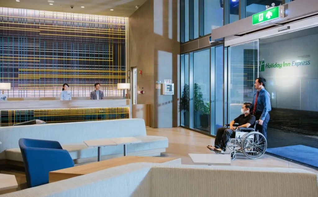 Бангкок: Holiday Inn Express Bangkok Soi Soonvijai by IHG