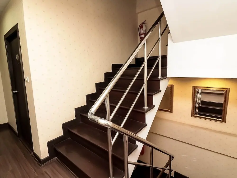Бангкок: Nida Rooms Phrakhanong 984 Station at Take A Rest