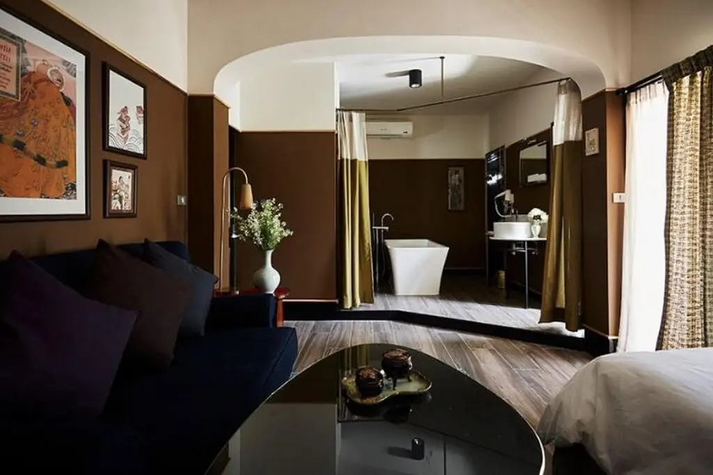 Бангкок: Josh Hotel