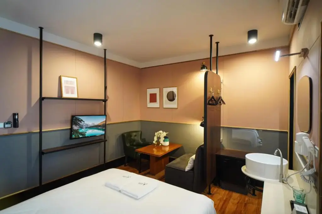 Бангкок: Josh Hotel