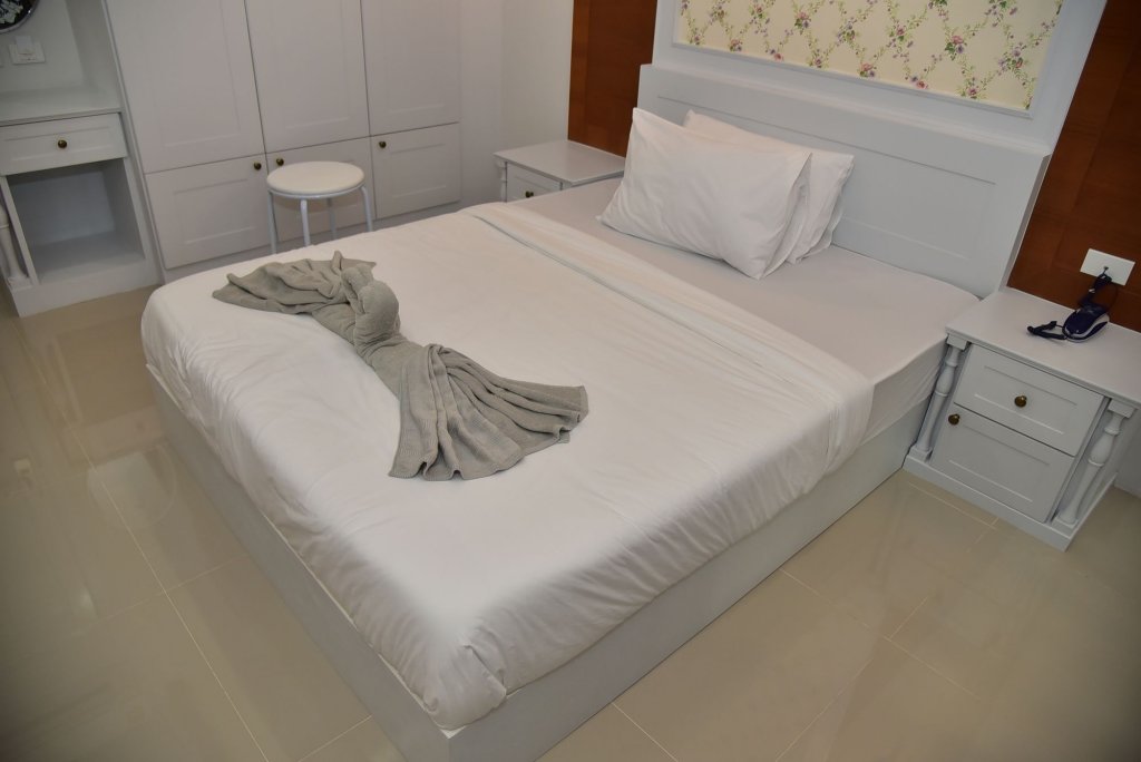 Сураттхани: Ploy's Pearl Hotel