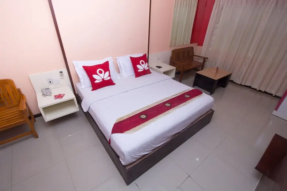 Бангкок: ZEN Rooms Surasak 2