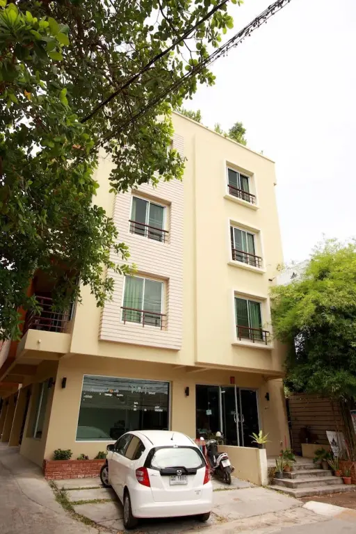 Муанг: Phompassorn Apartment