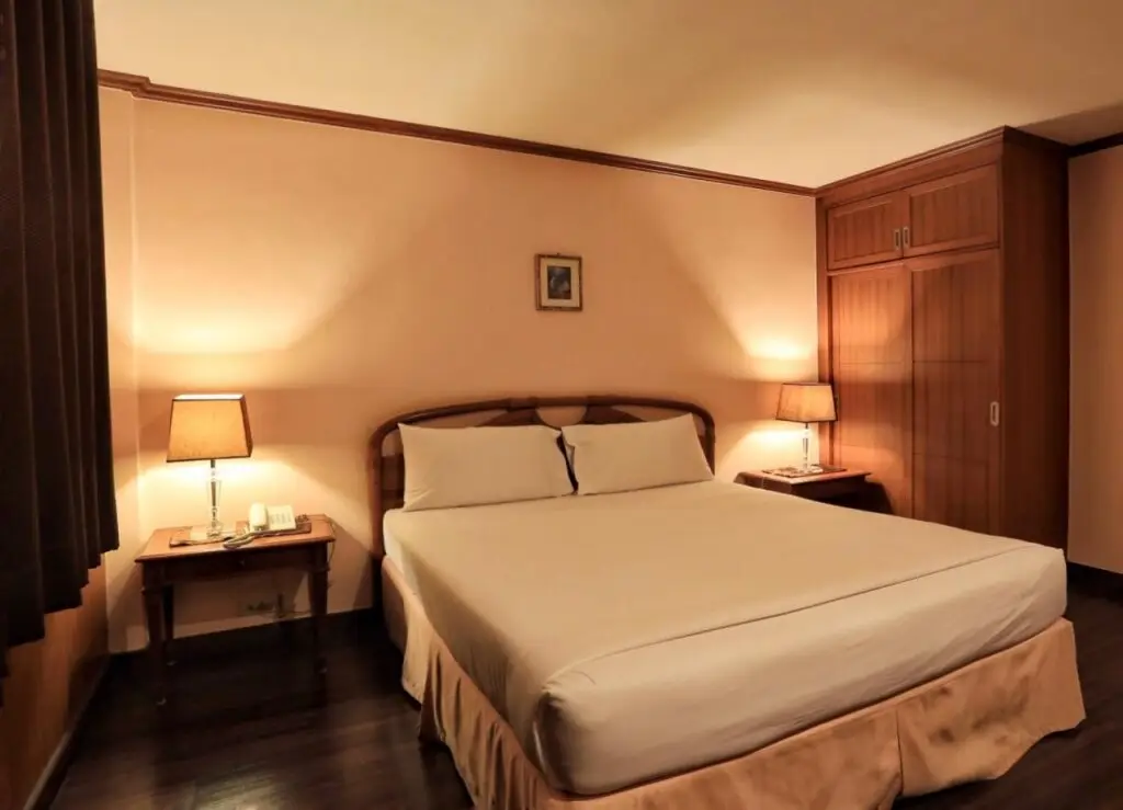 Travel Lodge Suriwongse - Adult only — фото 1