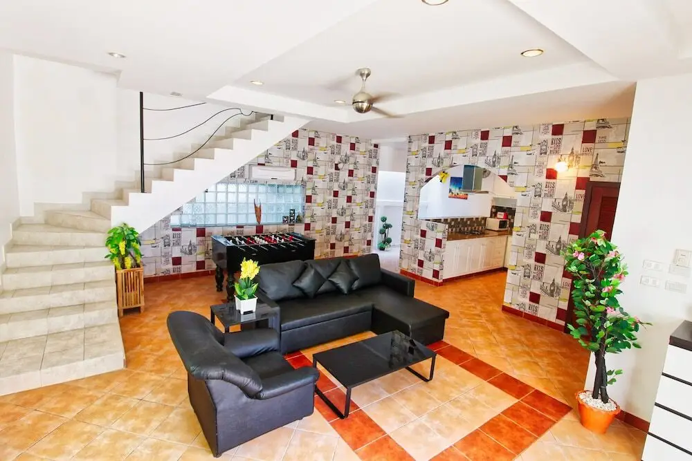 Паттайя: Grande Adam Pool Villa