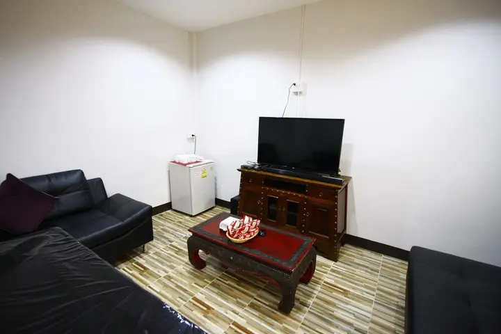Банг-Саре: Apinya Resort Bangsarey