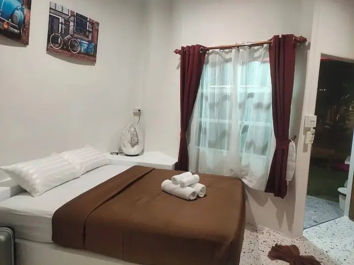 Банг-Саре: Apinya Resort Bangsarey