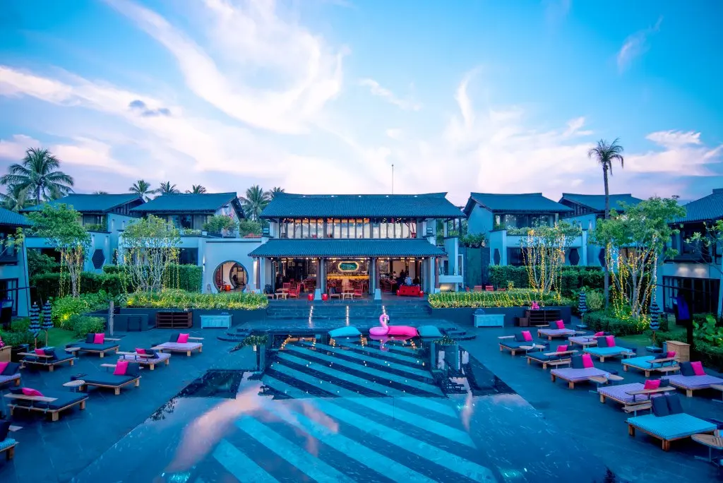 Такуа-Тунг: Отель Baba Beach Club Natai