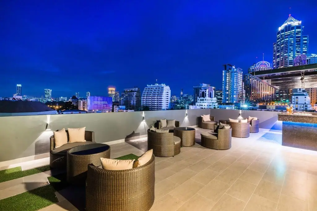 Бангкок: SureStay Plus Hotel by Best Western Sukhumvit 2