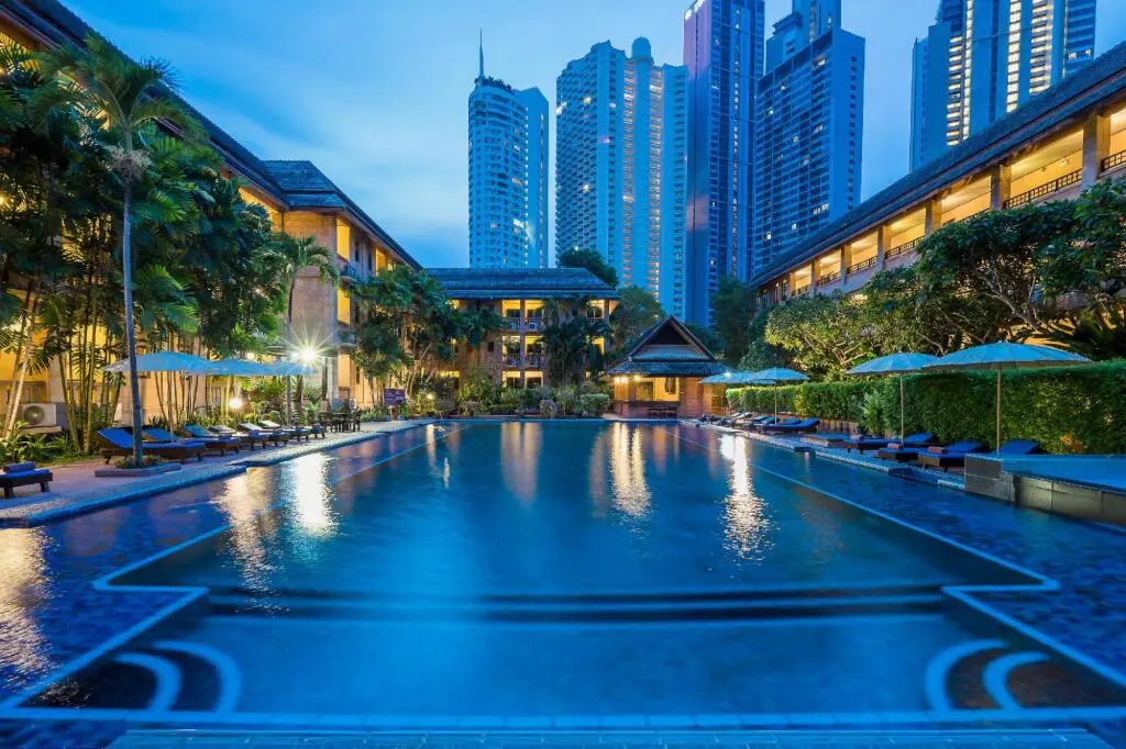 Паттайя: Plumeria Resort (Wong-Amat)