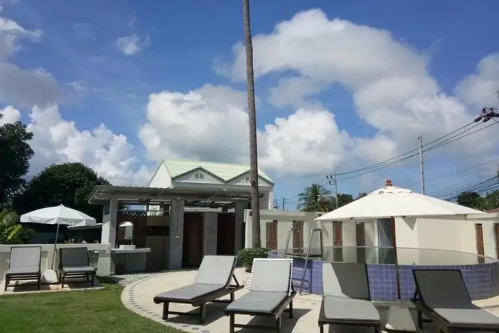 Самуи: The Corner Transit Hostel