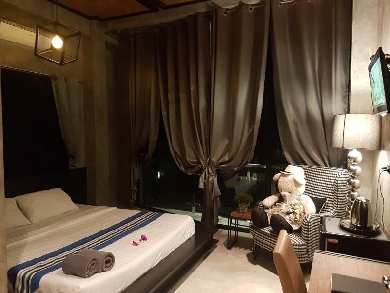 Нахон Фаном: Theloft boutique nakhonpanom