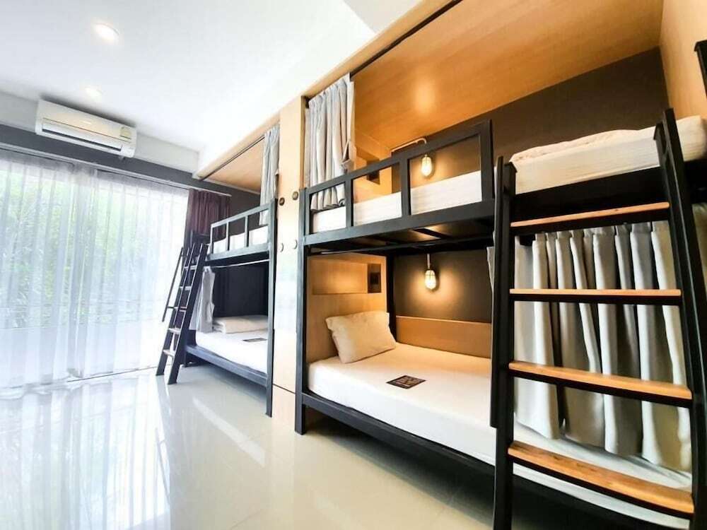 Краби: Reset Hostel