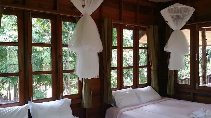 Сураттхани: Koh Phaluai Eco Resort