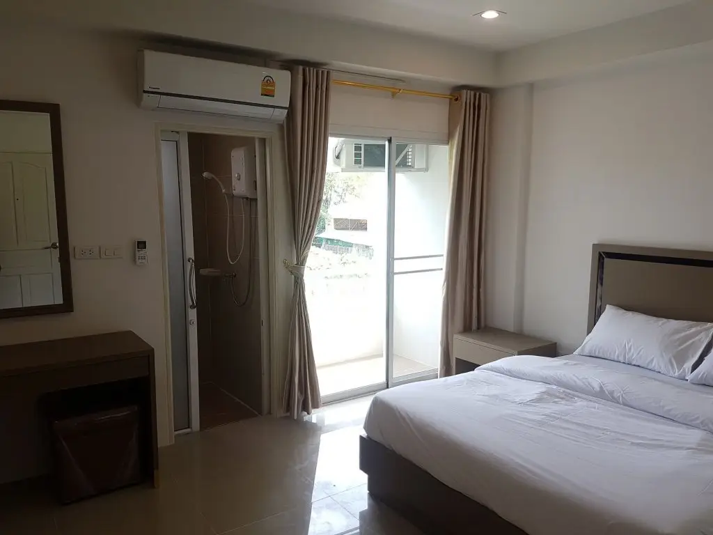 Бангкок: S.E.T Thanmongkol Residence