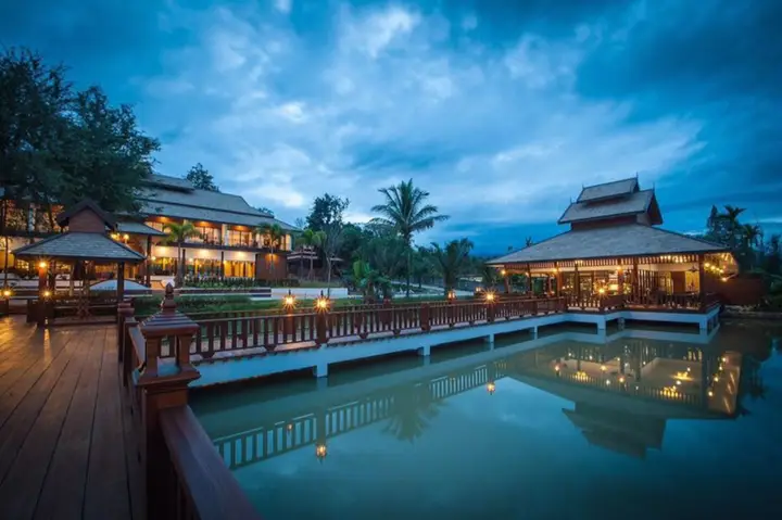 Маерим: Moon Terrace Resort & Hotel