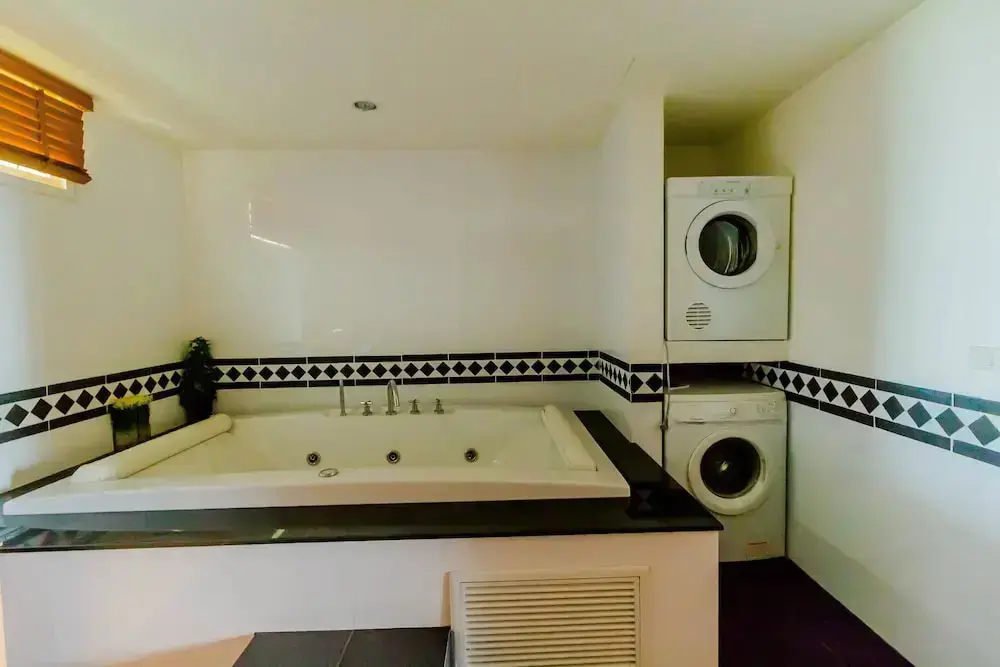 Хуахин: Sea View Hua Hin Condos