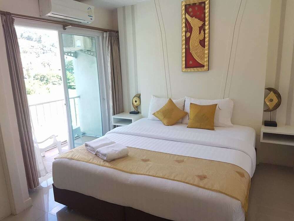 Кату: J Sweet Dream Boutique Patong