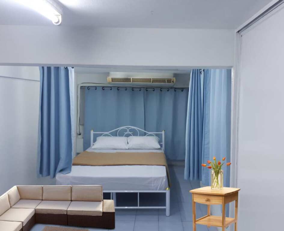 Бангкок: Omarthai Hotel - Hostel