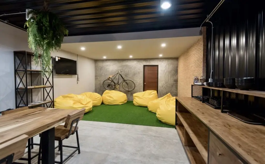 Чиангмай: Bike Sleep Repeat Hostel - Adults Only