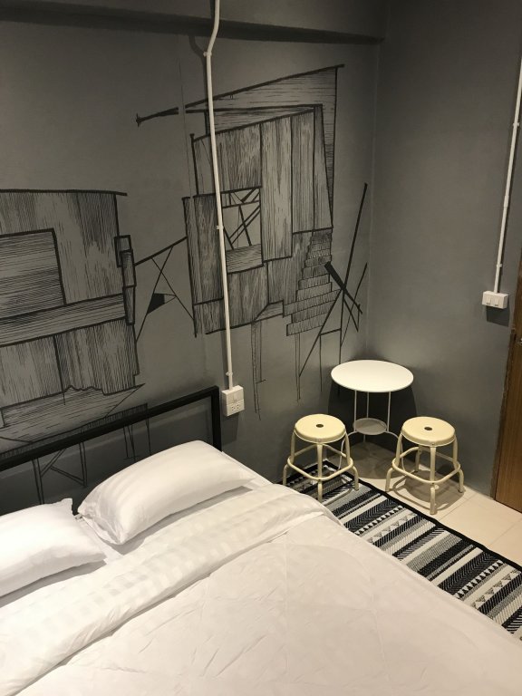 Бангкок: Slumwhite Hostel