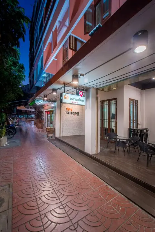 Бангкок: Tiny Taladnoi Hostel